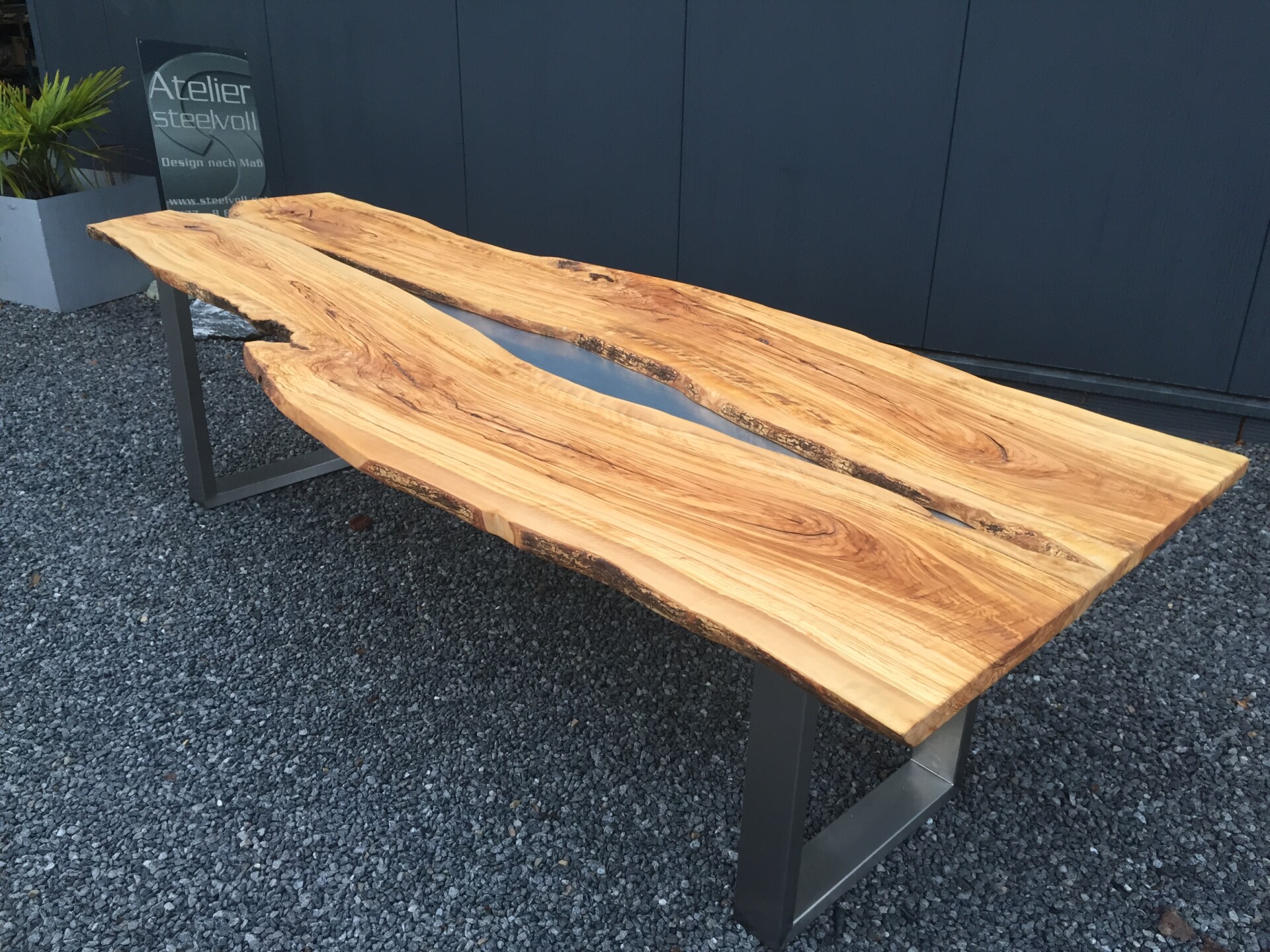Tisch XL